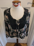 Ladies Select Bubblehem Blouse Size 6 Long Sleeved Black Floral