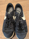 Mens Nike UK 7 Black Trainers Needs A Clean