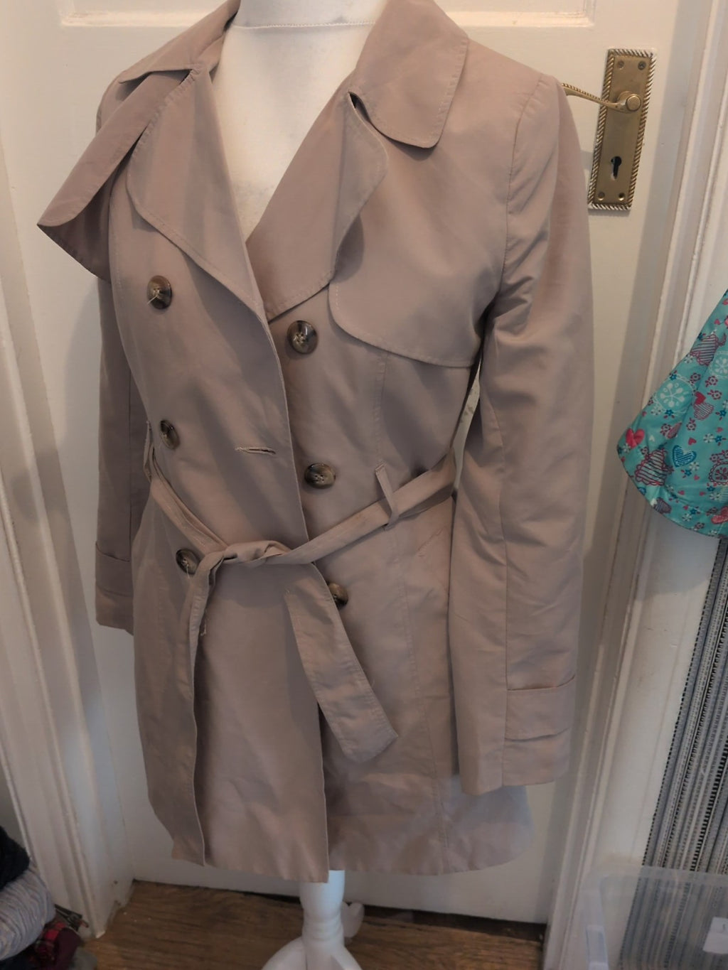 Peacocks 8 Beige Lined Belted Jacket Collared
