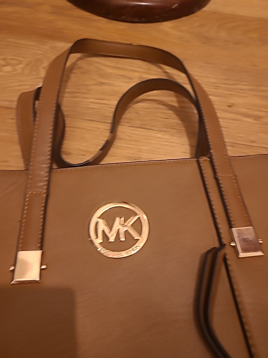 Ladies Michael Kors Brown Leather Handbag(small Marks On Side)