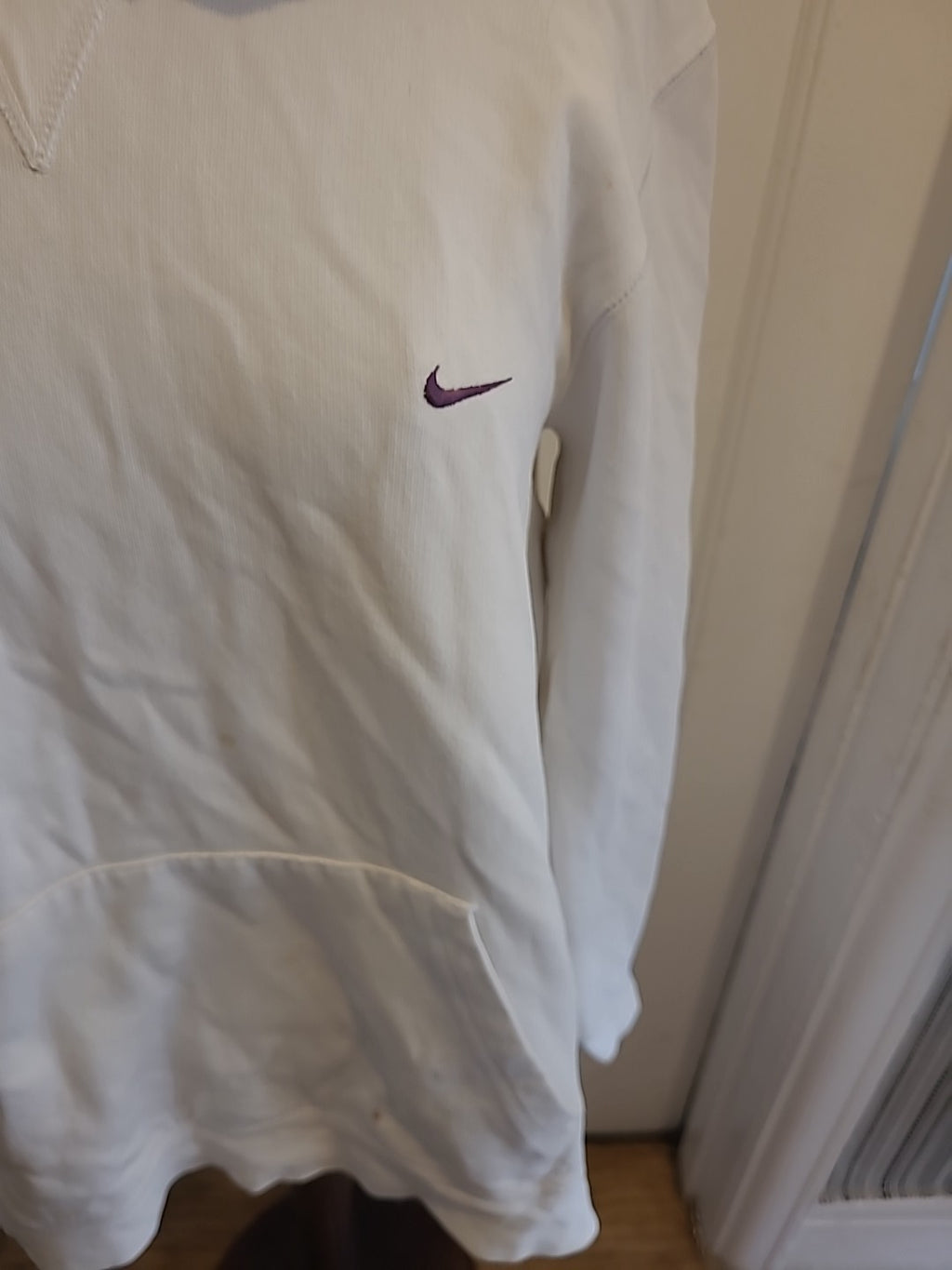 Mens Nike Size Medium White Long Sleeved Pullover Hoodie