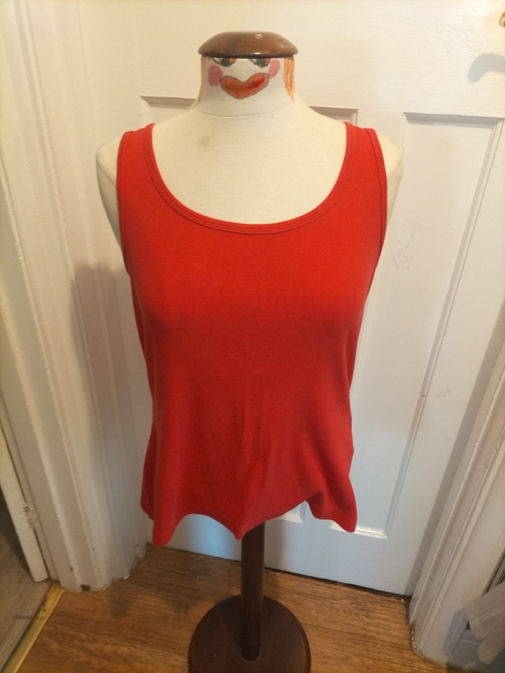 Ladies Eddie Size Large Red Sleeveless Tank Top