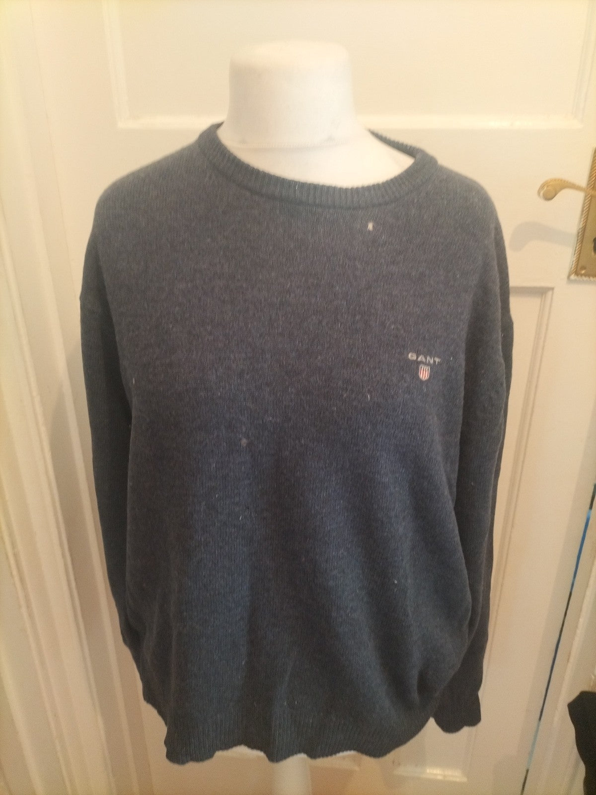Gant Large Navy Jumper 2 Small Holes