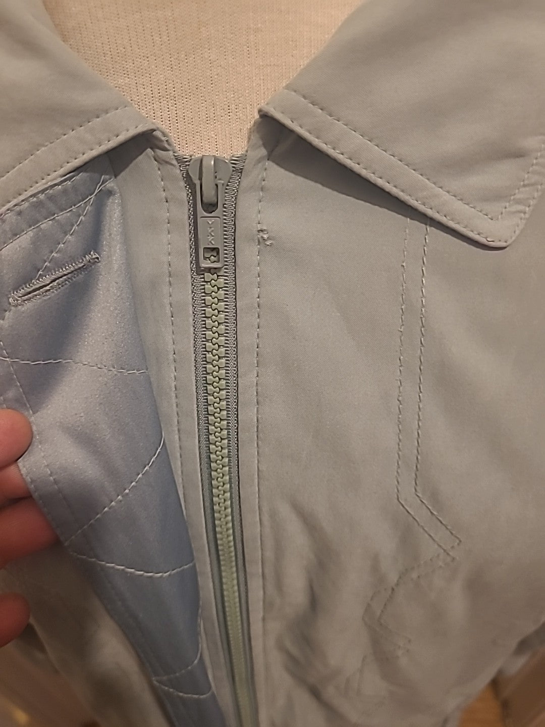 Ladies Berkertex Size 10-12 Light Green Lined Long Sleeved Jacket Zip Through