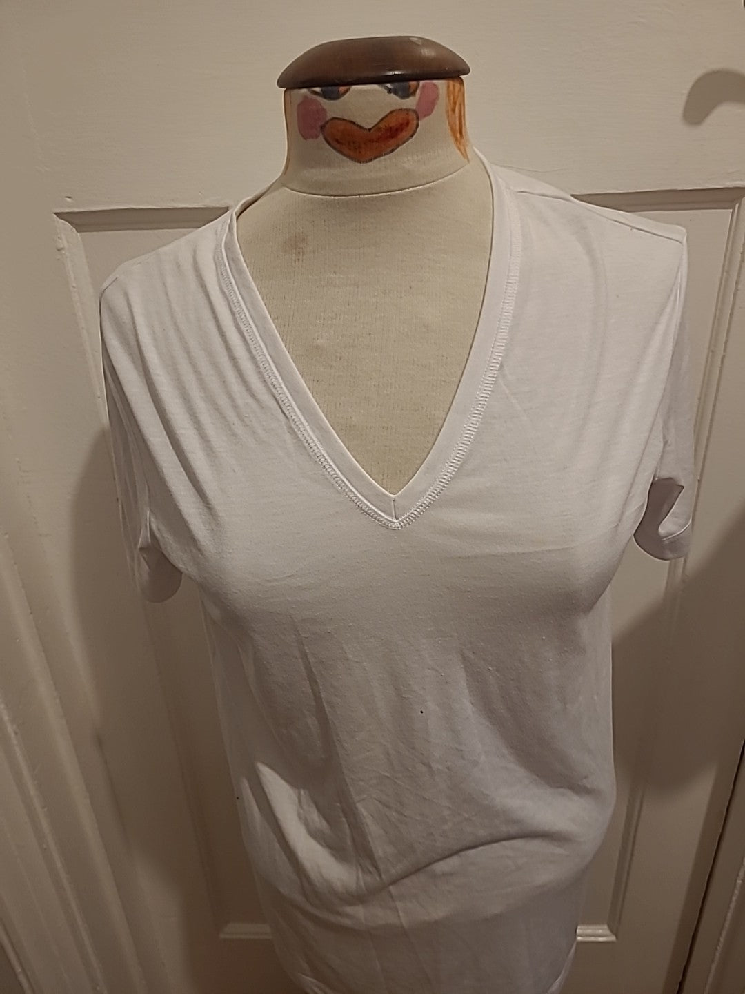 Ladies Marks And Spencer Size 8 V Neck Longline Tshirt(Small Marks On Front)