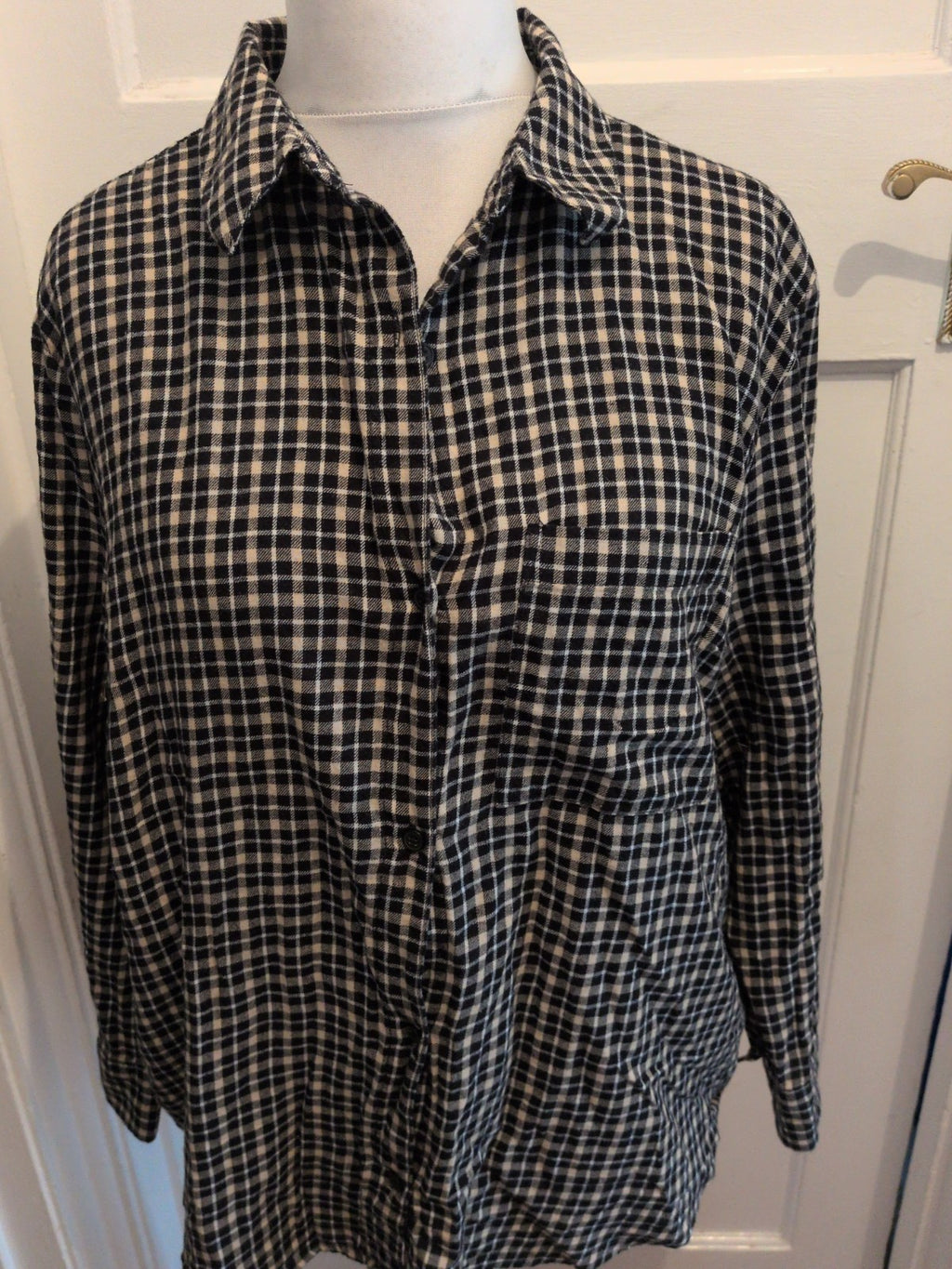 Primark Large 14-16 Black Checked Long Sleeve Buttoned Blouse Collared