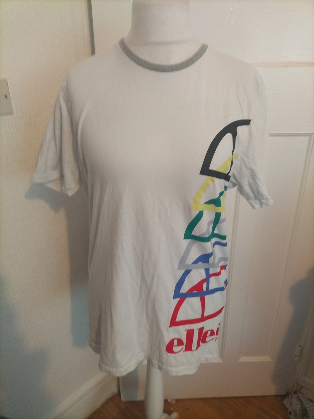 Mens Ellesse Size Large White Printed Short Sleeved Tshirt