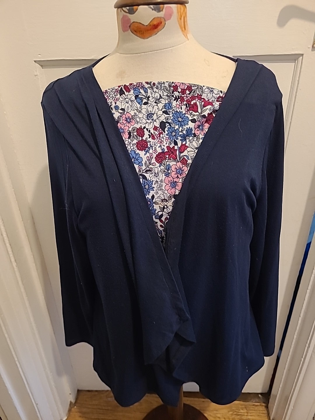 Ladies Cerulean Size XL Navy Floral Long Sleeved Blouse