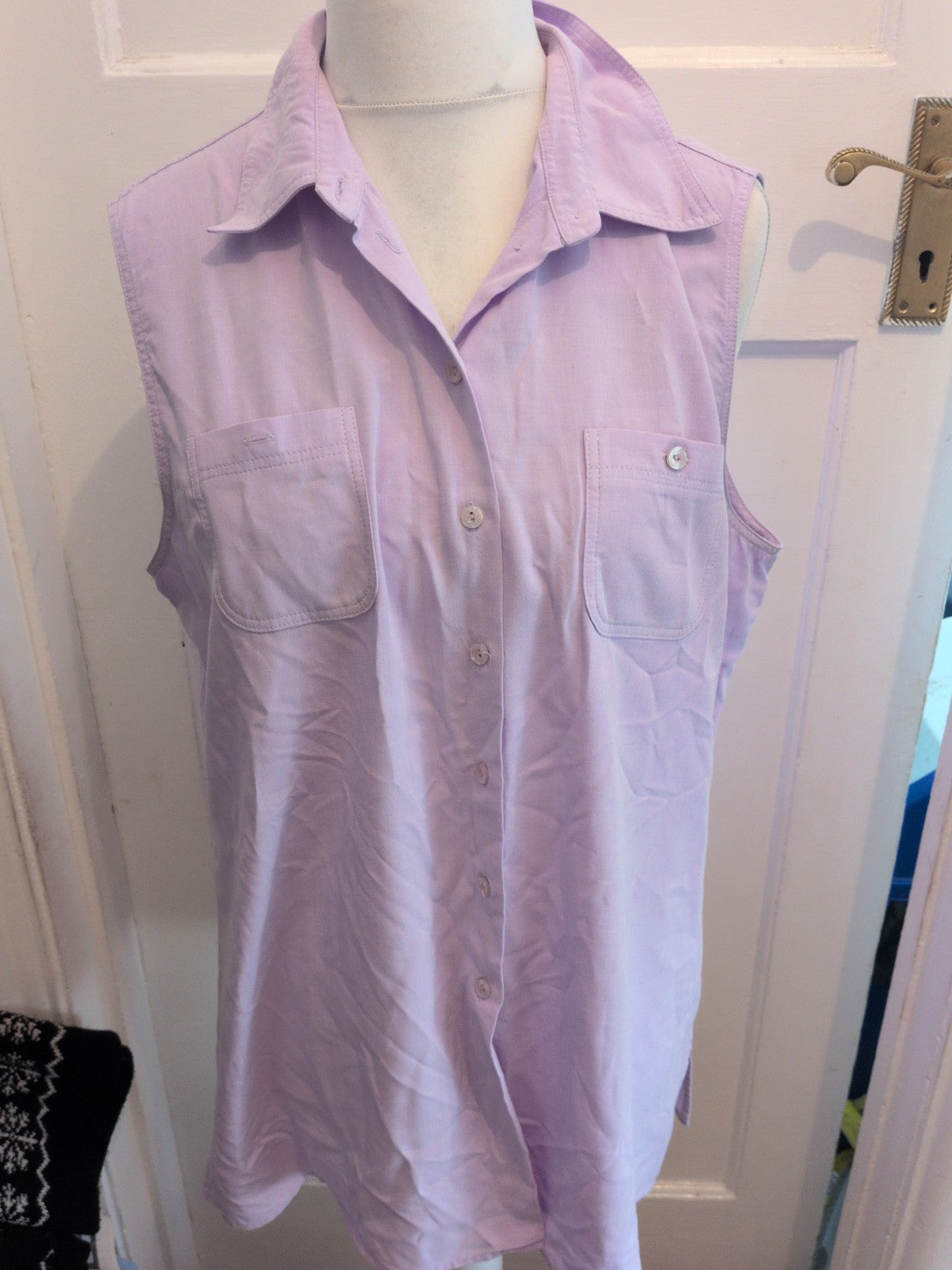 BHS 20 Lilac Collared Sleeveless Buttoned Blouse