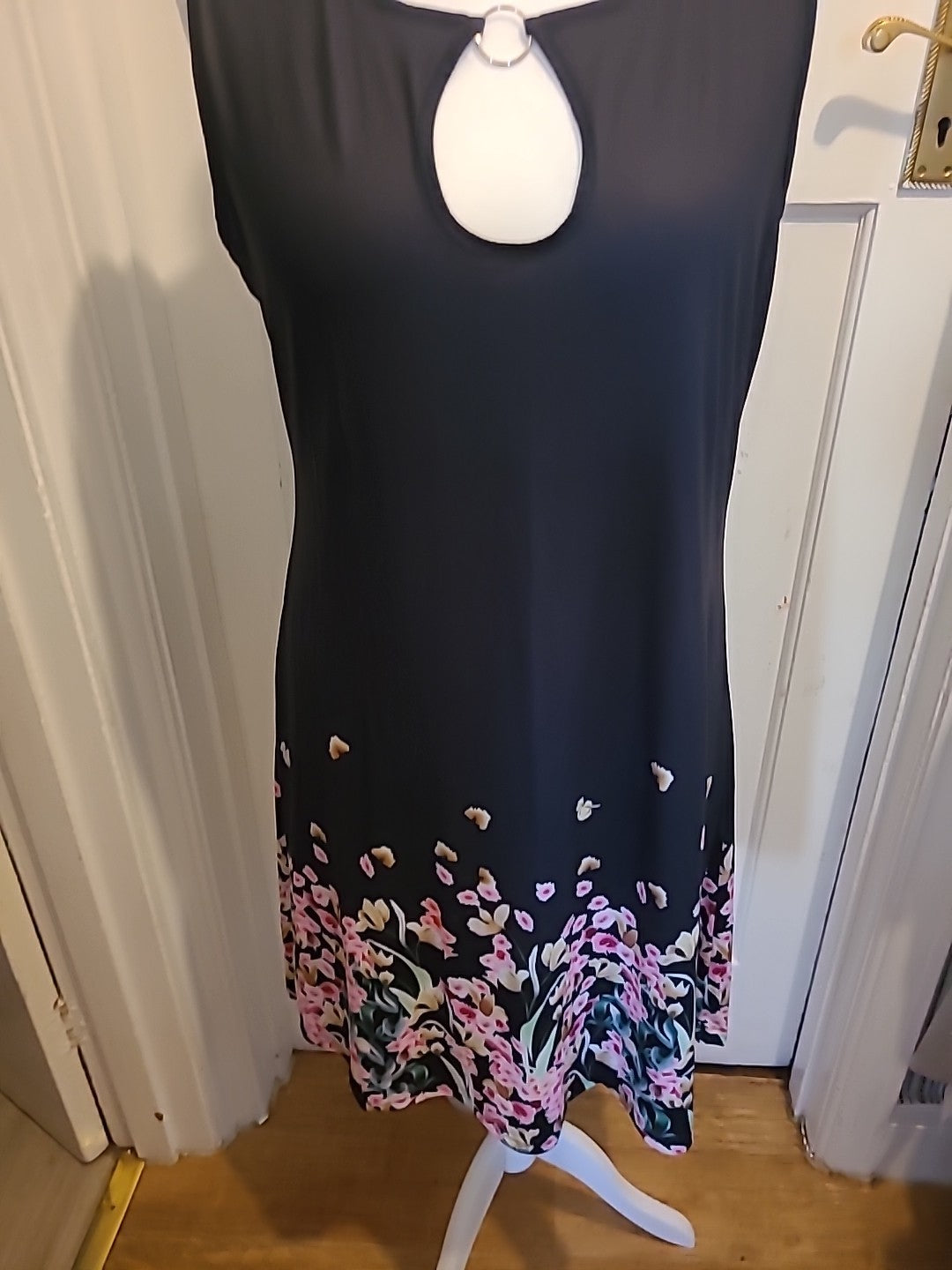 Ladies Size Large Black With Multi Floral Sleeveless Dress