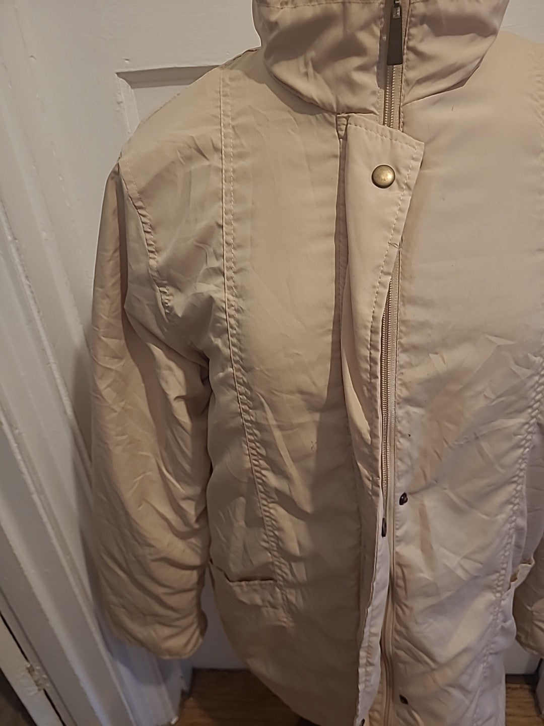 Ladies Neuville Size 14/16 Light Beige Lined Coat
