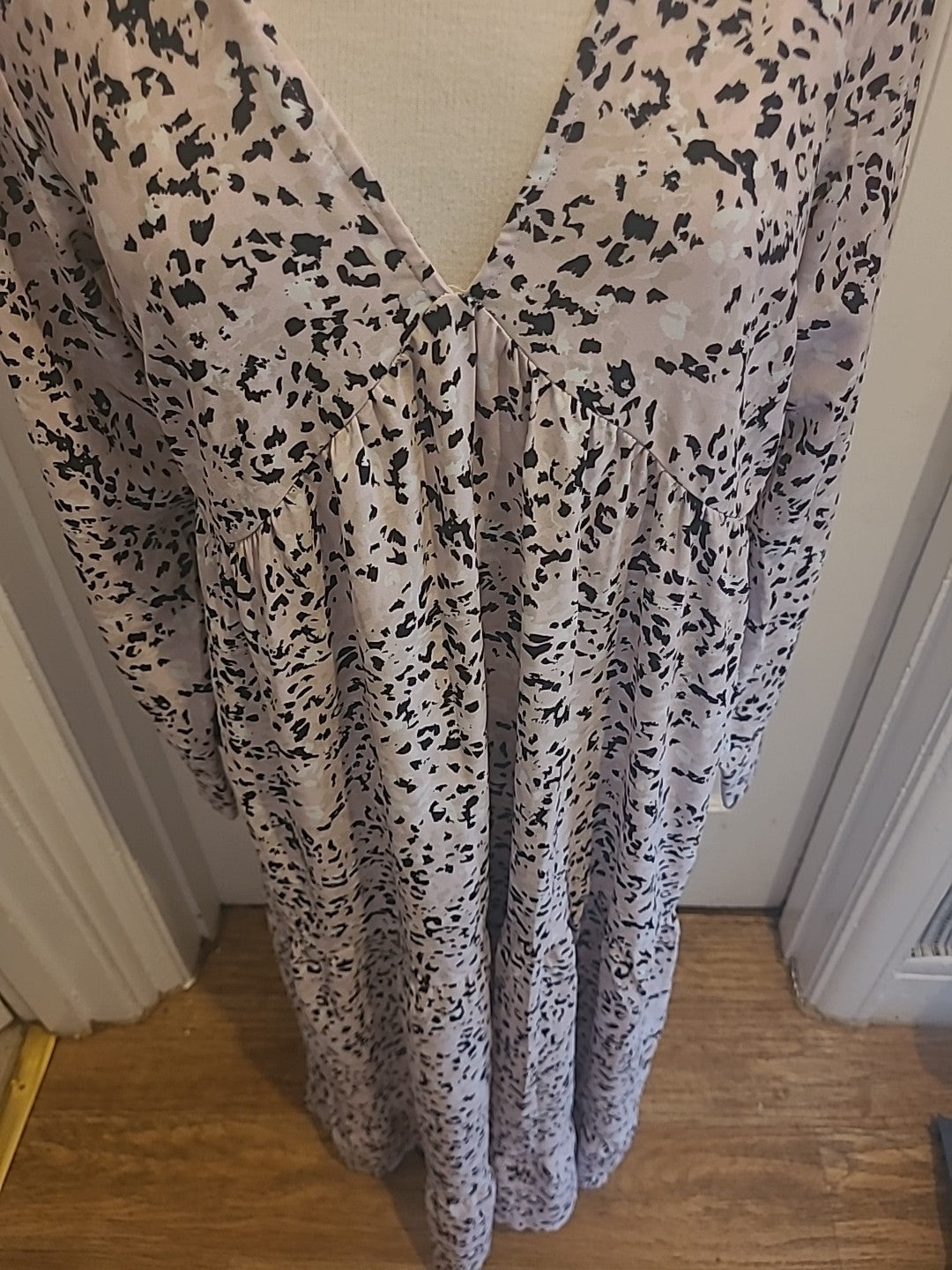 Ladies Pretty Lavish Size Small Pink Black Long Sleeved Dress