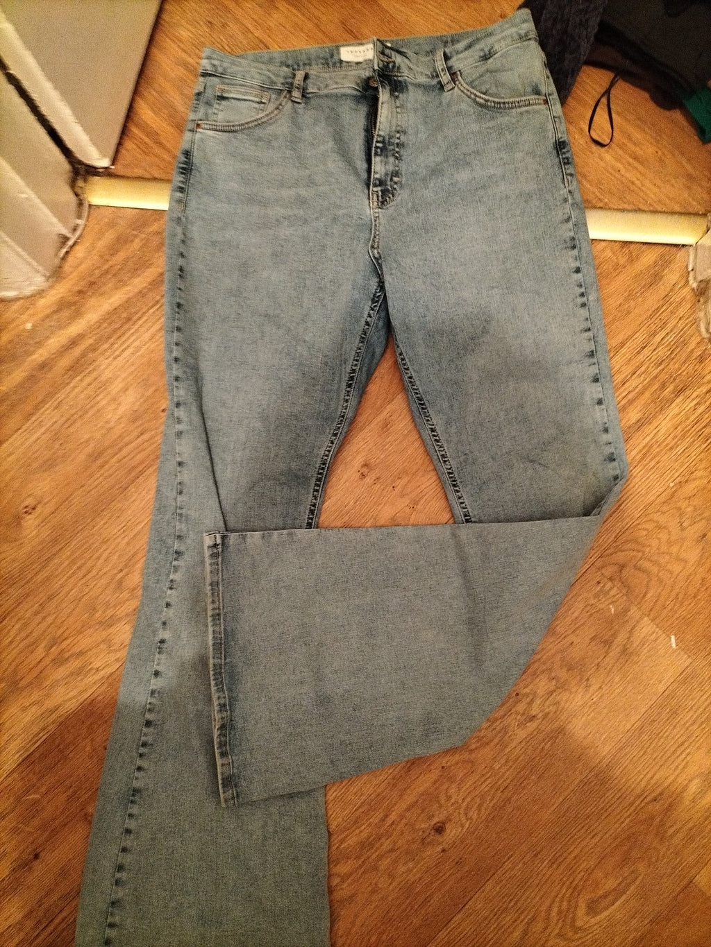 Ladies Topshop Size 34/32 Jamie Flare Jeans