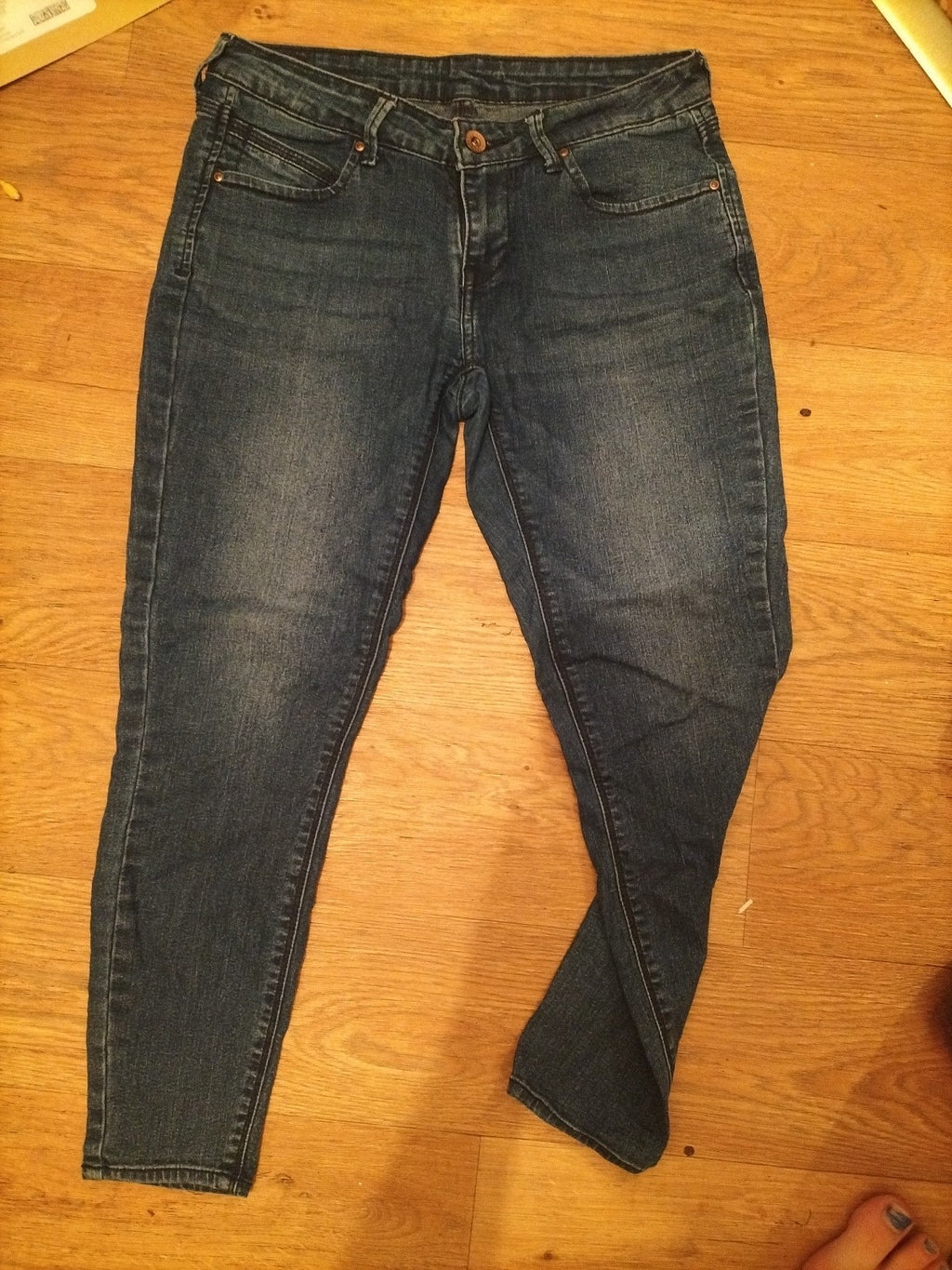 Ladies RRJ Size 27" Cropped Jeans