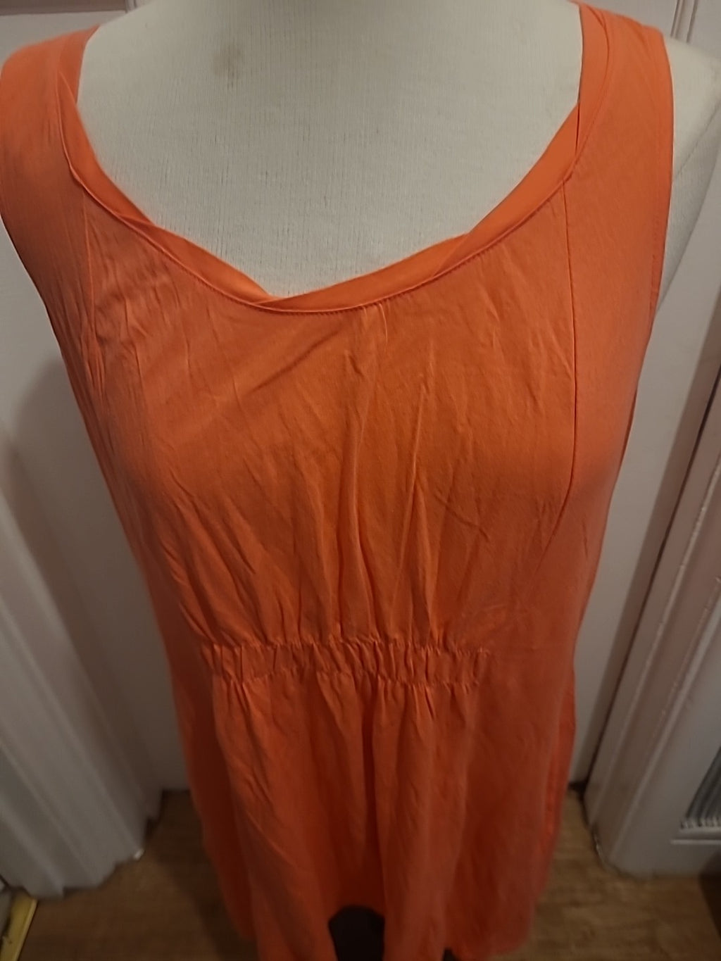 Ladies Lands End Size Medium Peach Sleeveless Dress