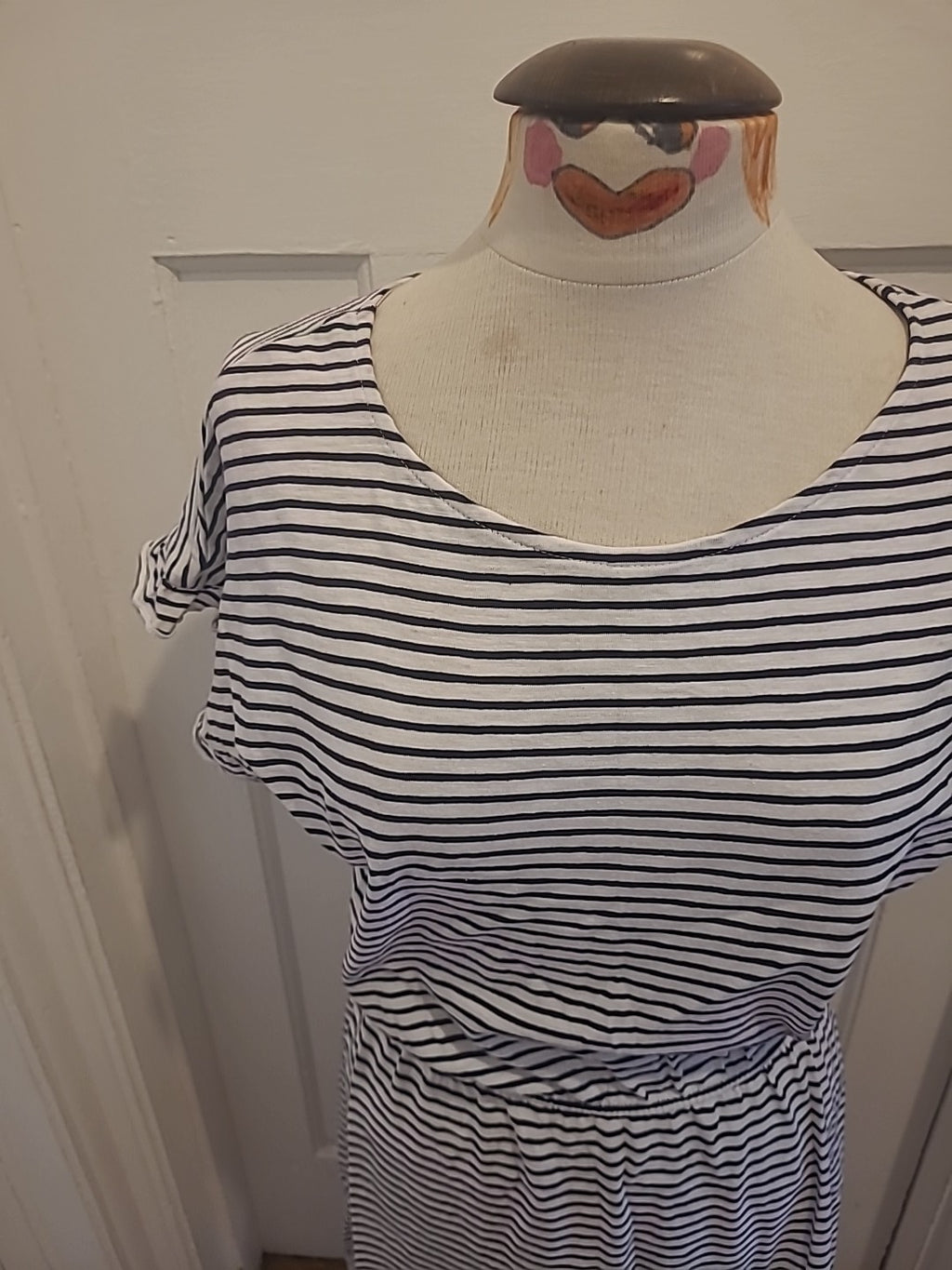 Ladies H&M Size Small Black White Striped Short Sleeved Dress
