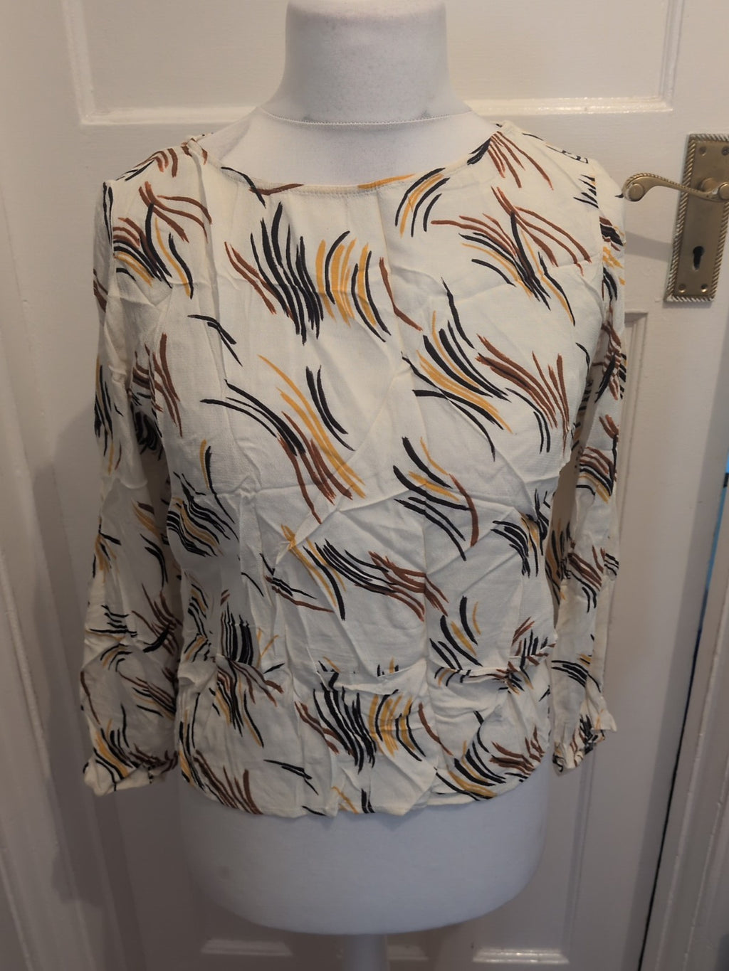 Ladies Marks And Spencers Size 10 Ivory Mix Long Sleeved Blouse