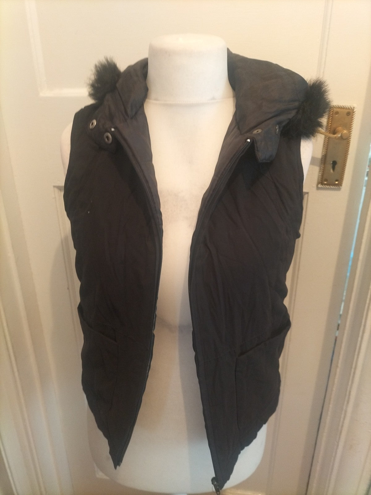 Ladies Dorothy Perkins Size 12 Black Faux Fur Sleeveless Jacket