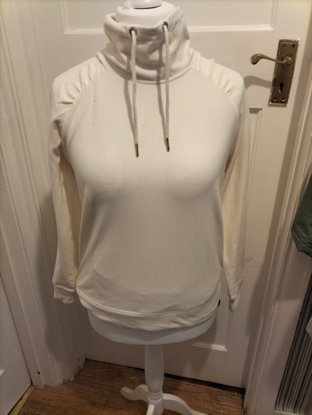 Ladies Regatta Size 8 Cream High Neck Jumper