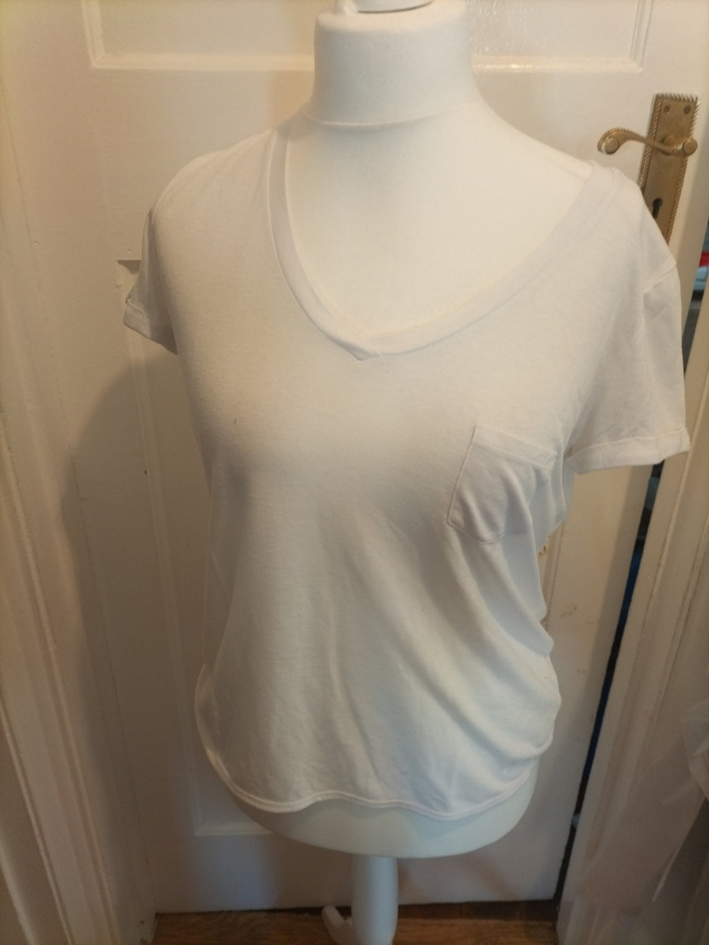 Ladies Essentials Collection Size 12 White Short Sleeved V Neck Tshirt