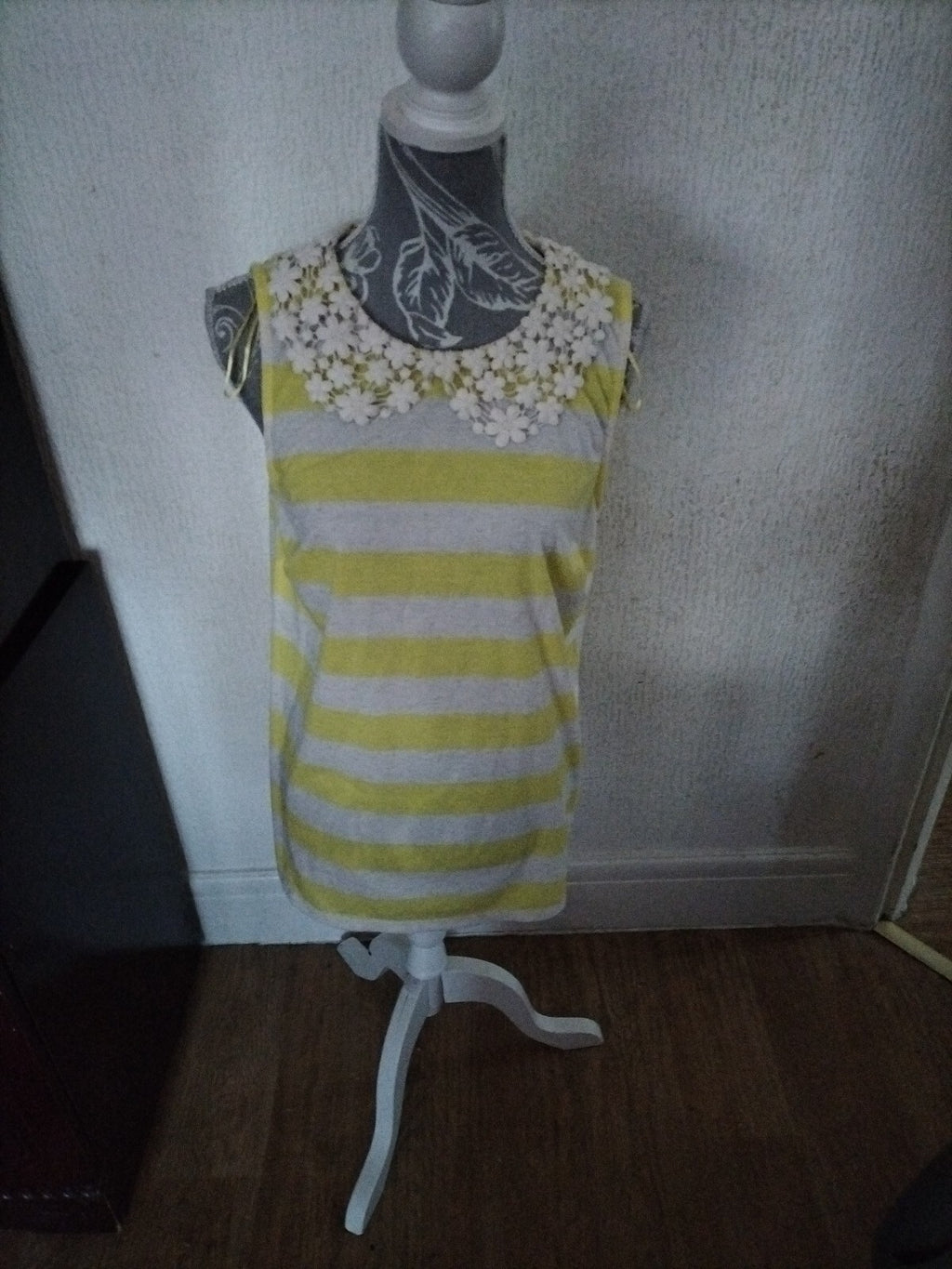 Ladies George Size 14 Yellow/White Striped Blouse