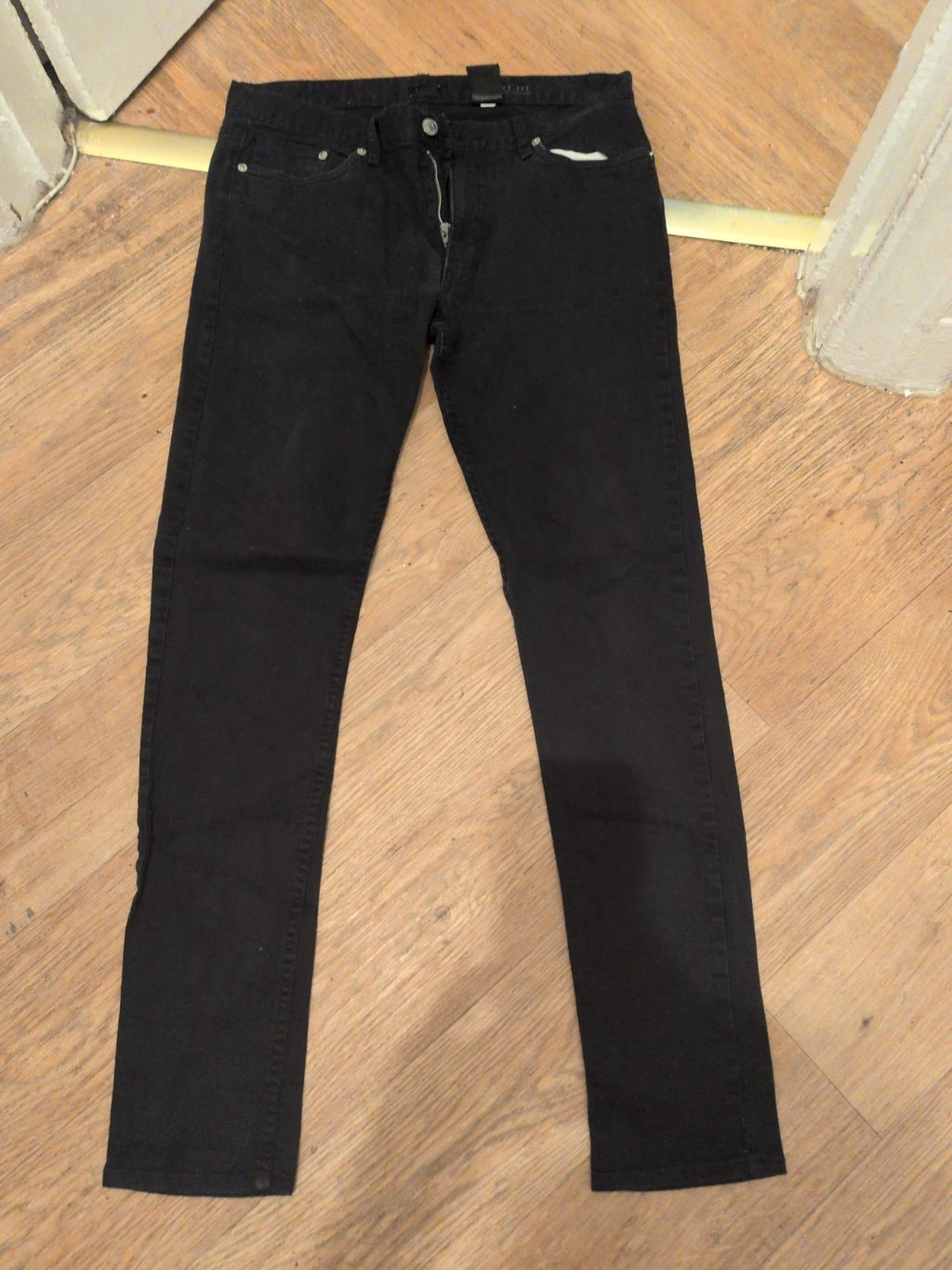 Ladies H&M Size 31" Black Skinny Jeans