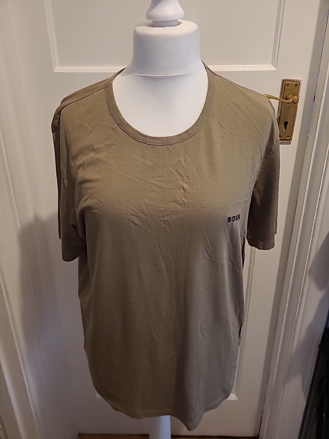 Mens Boss Size XL Khaki Short Sleeved Tshirt(light Mark On Back)