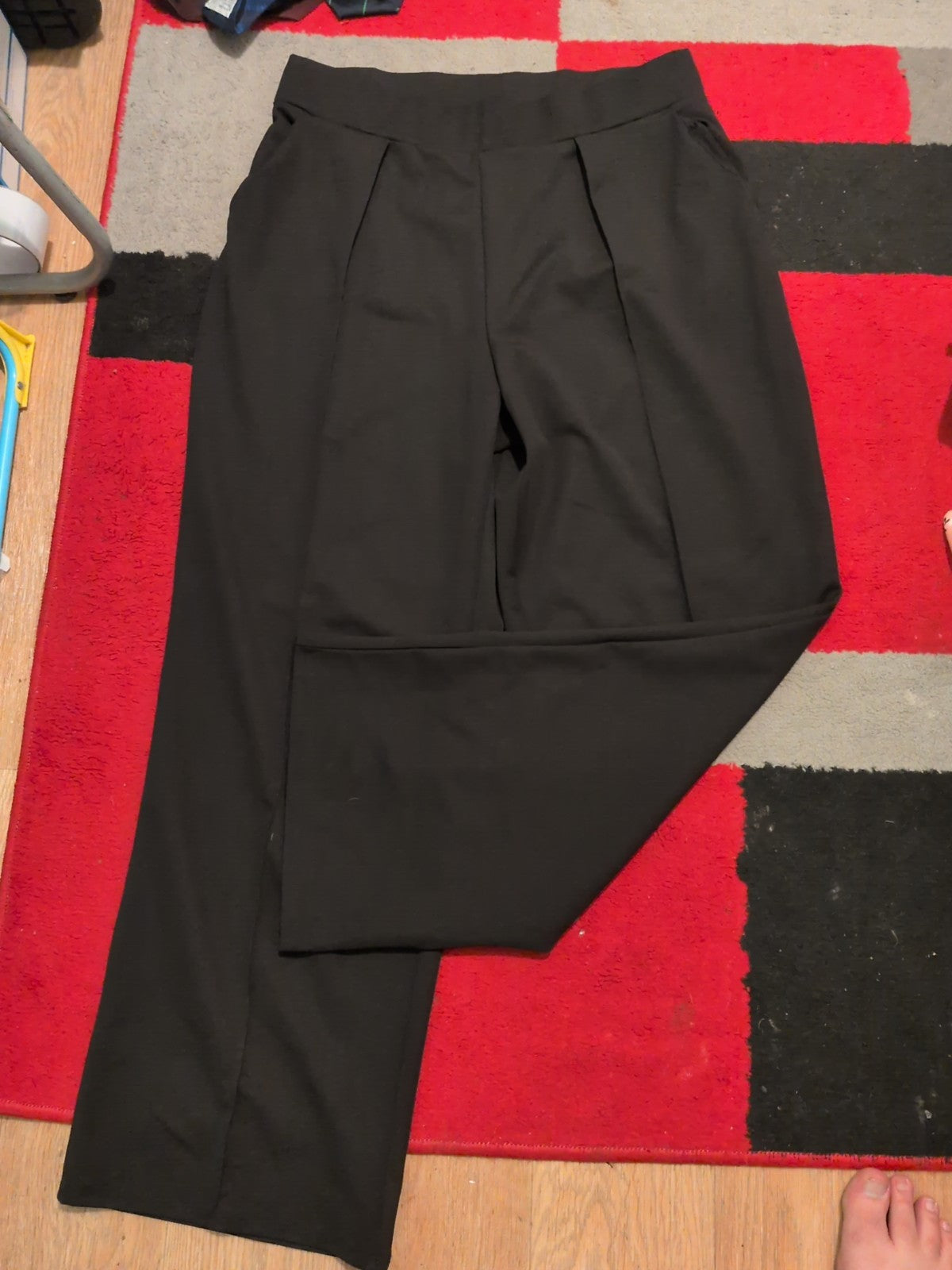 Ladies H&M Size Large Black Stretch Straight Leg Trousers