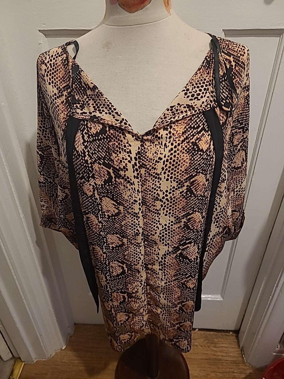 Ladies Primark Size 14 Brown Shaded Animal Printed Short Sleeved Tshirt