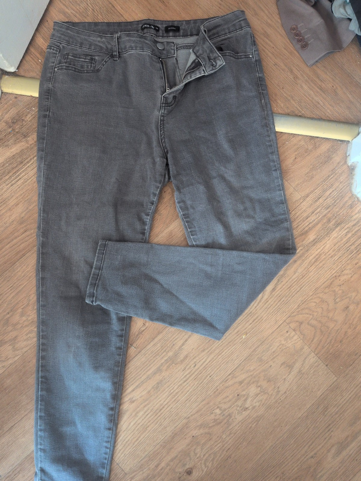Ladies Grey Jeans Size 16 Short TU Free Delivery