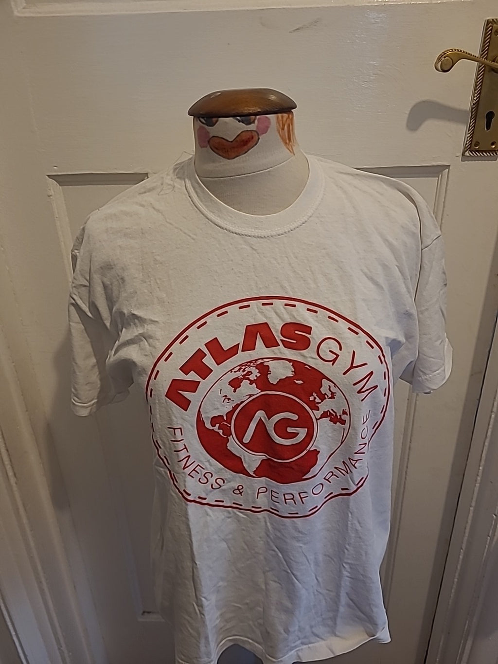 Mens Fruit Of The Loom Size Large White With Red "Atlas Gym" Tshirt
