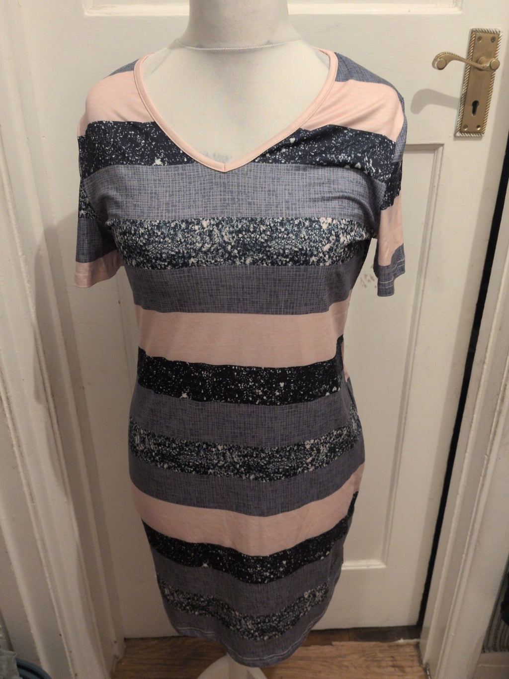 Ladies Size Medium Multi Stripe Short Sleeve T-shirt Dress