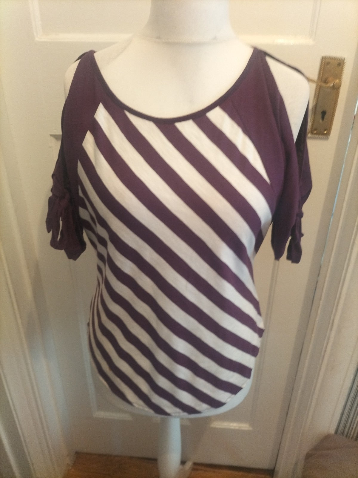 Ladies Lavi Vani Size M Purple And White Blouse