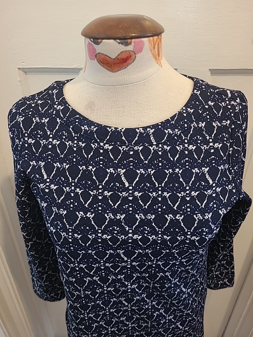 Ladies Vero Moda Size 8 Navy Blue White Long Sleeved Dress