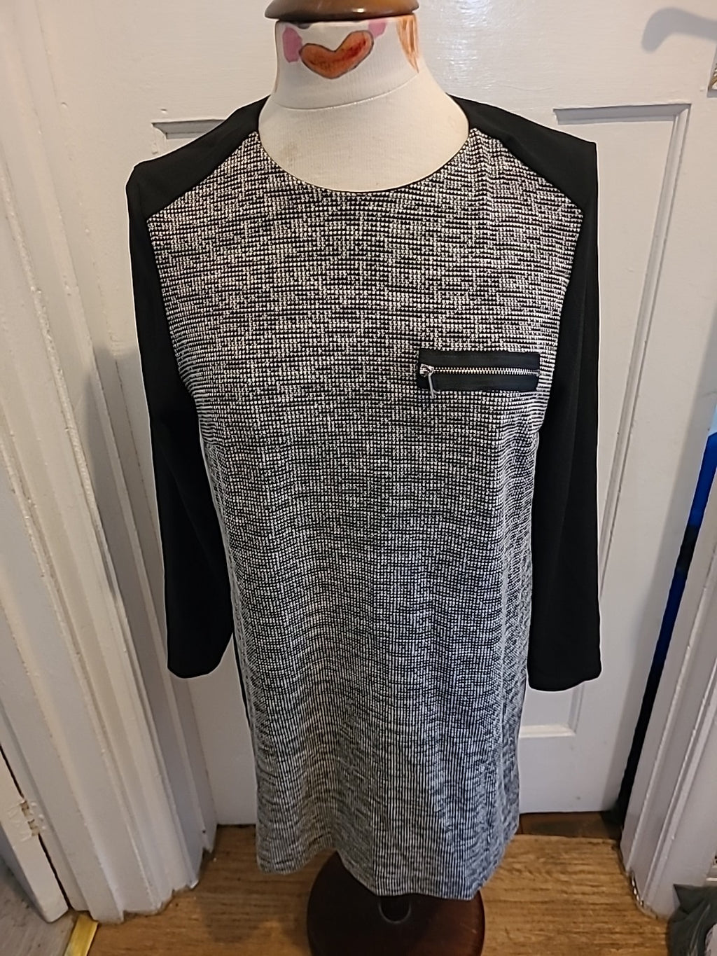 Ladies Primark Size 12 Black Grey Long Sleeved Dress