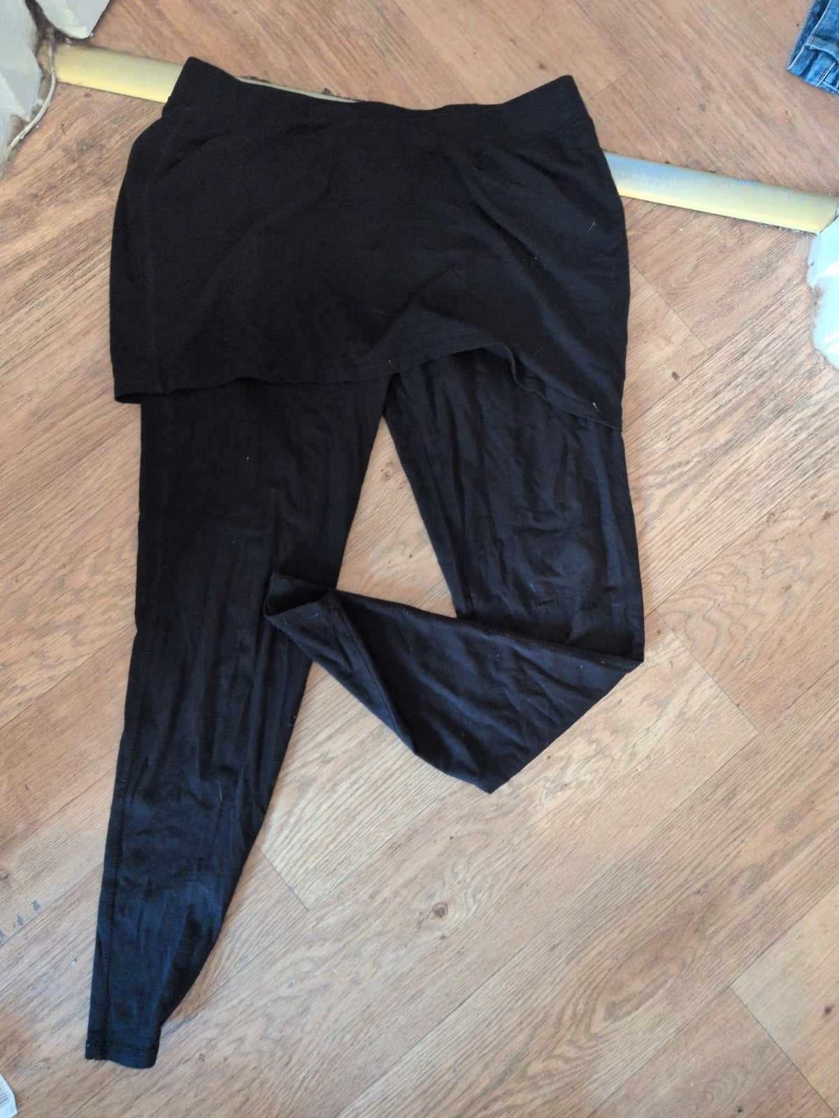 Thought 16 Black Leggings With Layover