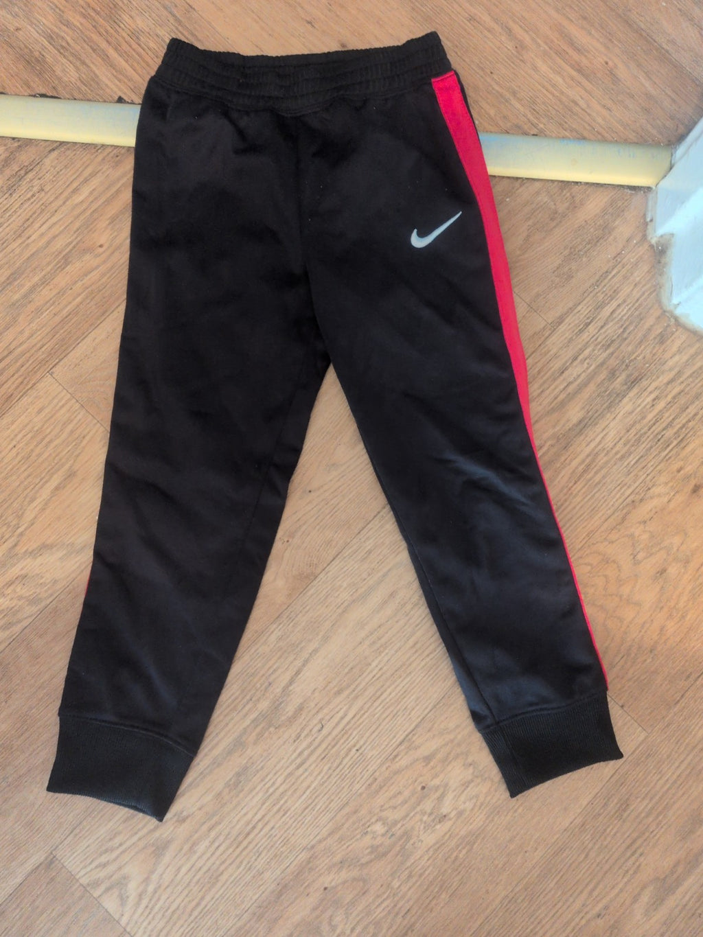 Girls 5-6 Years Nike Black And Pink Track Pants