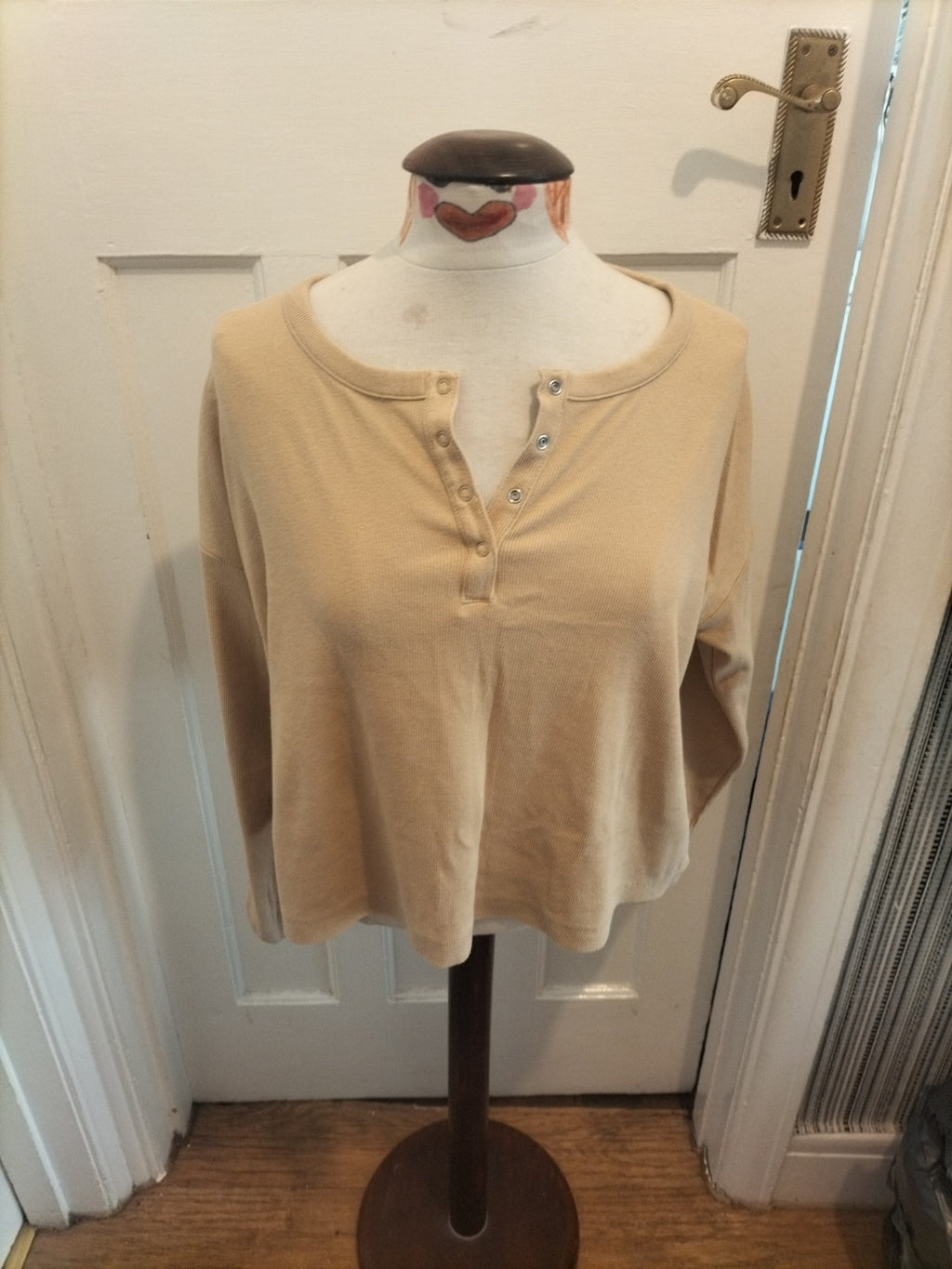 Ladies Primark Size 12-14 Brown Long Sleeved Oversized Tshirt