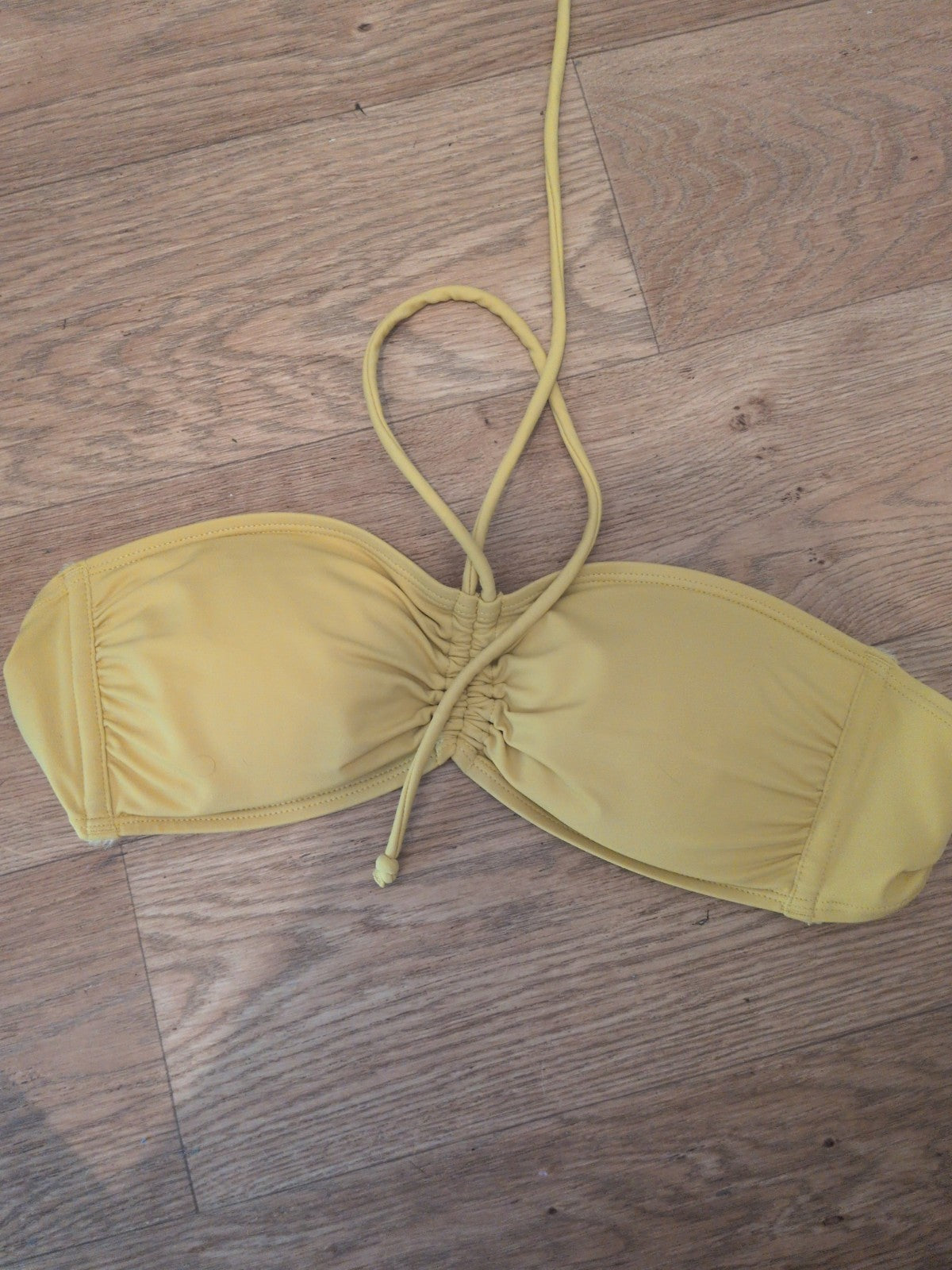 Medium Yellow Strapless Sleeveless Bikini Bra