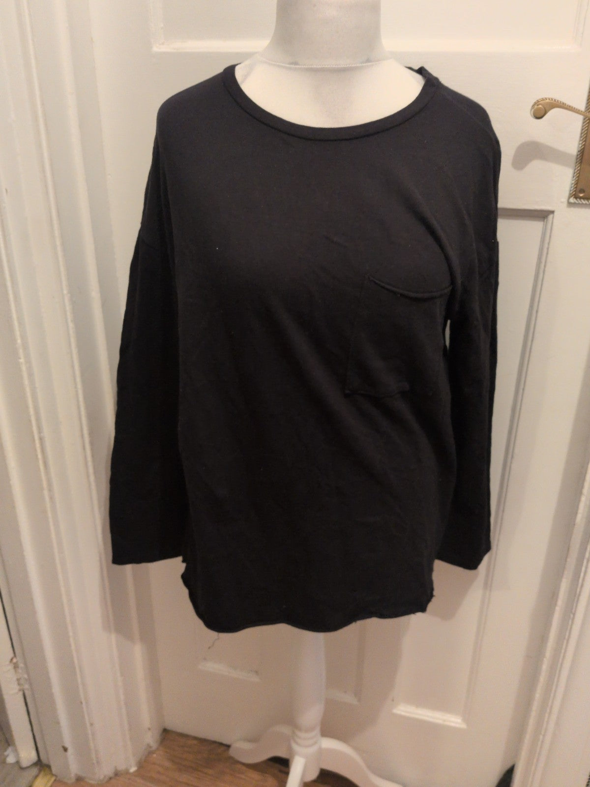 20-22 Black Long Sleeve Pyjama Top T-shirt
