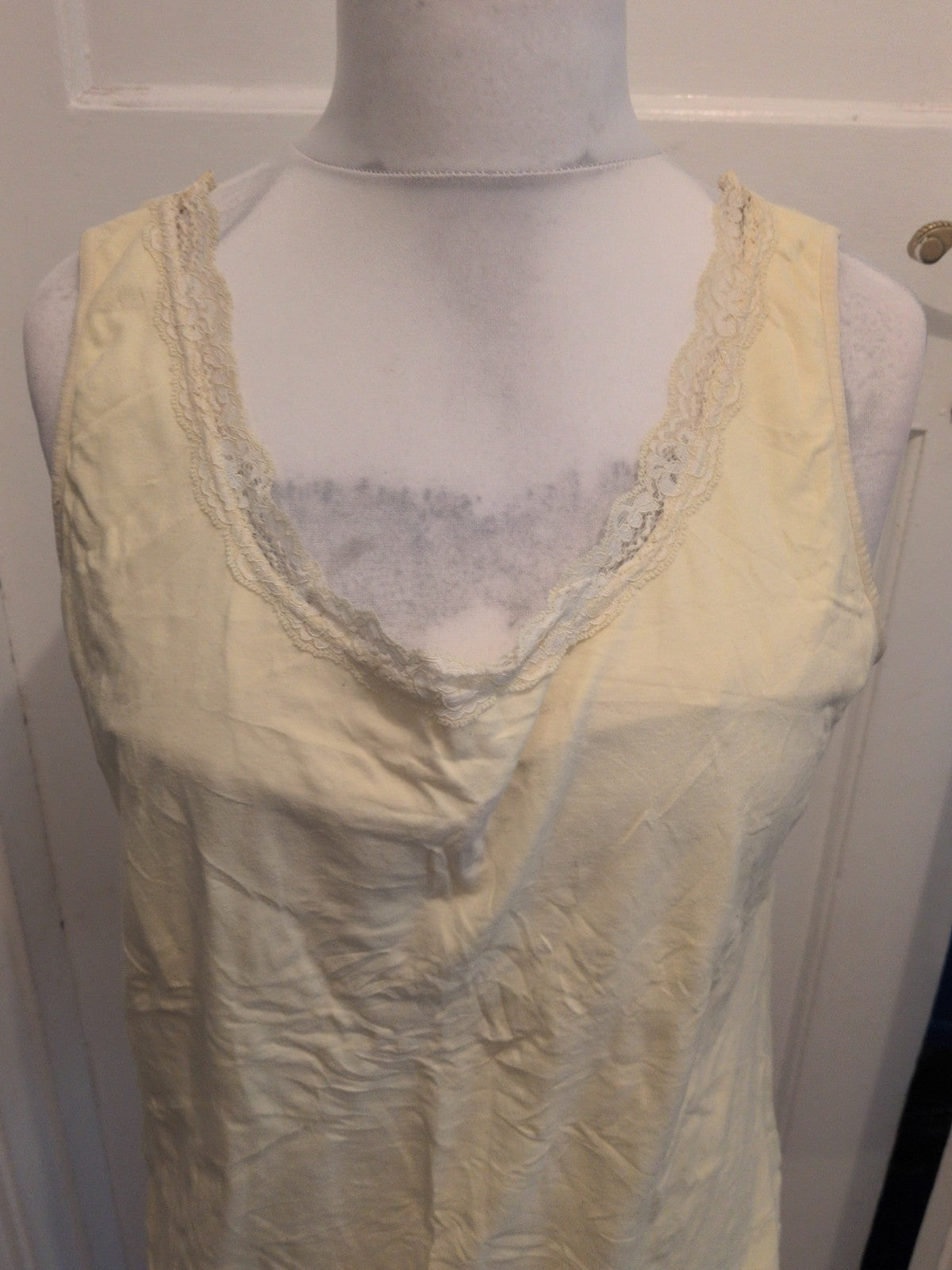 26-28 Yellow Sleeveless Frill Hem Blouse Possible Nghtwear