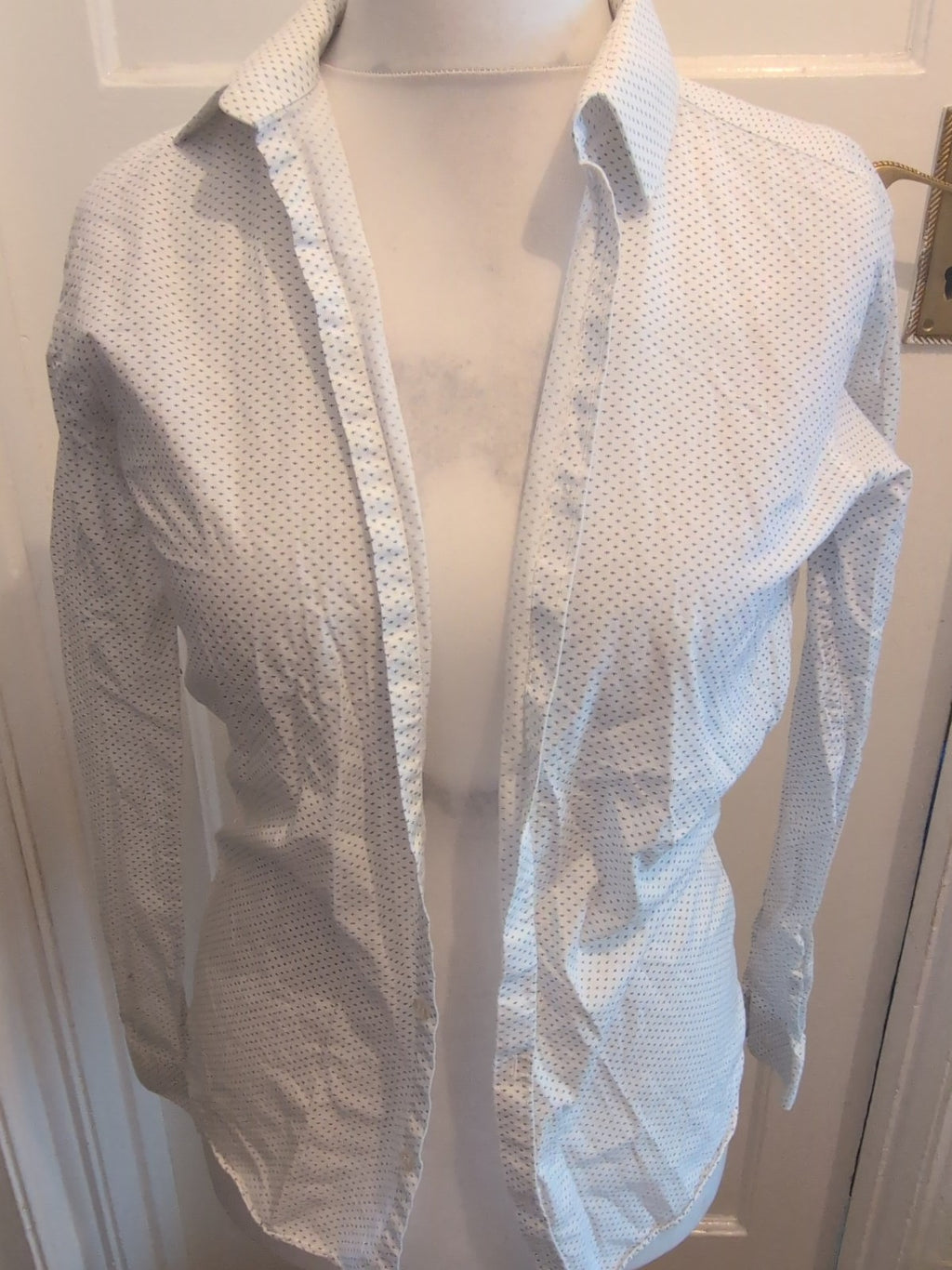 Cedarwood State 15" Slim Fit White With Navy Pattern Shirt Long Sleeve