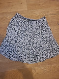 Ladies Miss Selfridge Size 10 Black White Short Pleated Skirt