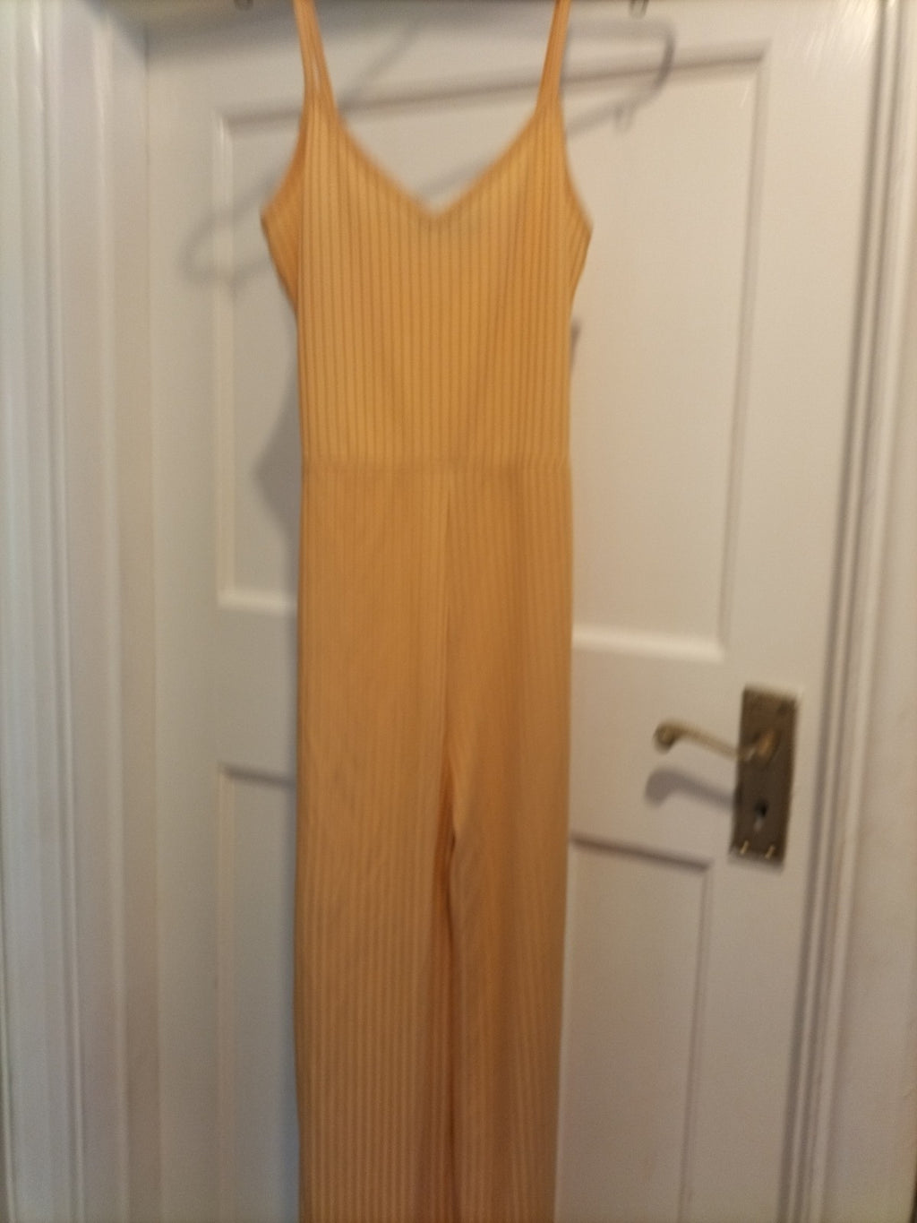 Ladies In The Style Size 8 Sandy Sleeveless Jumpsuit