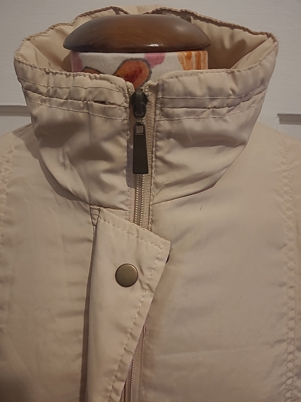 Ladies Neuville Size 14/16 Light Beige Lined Coat