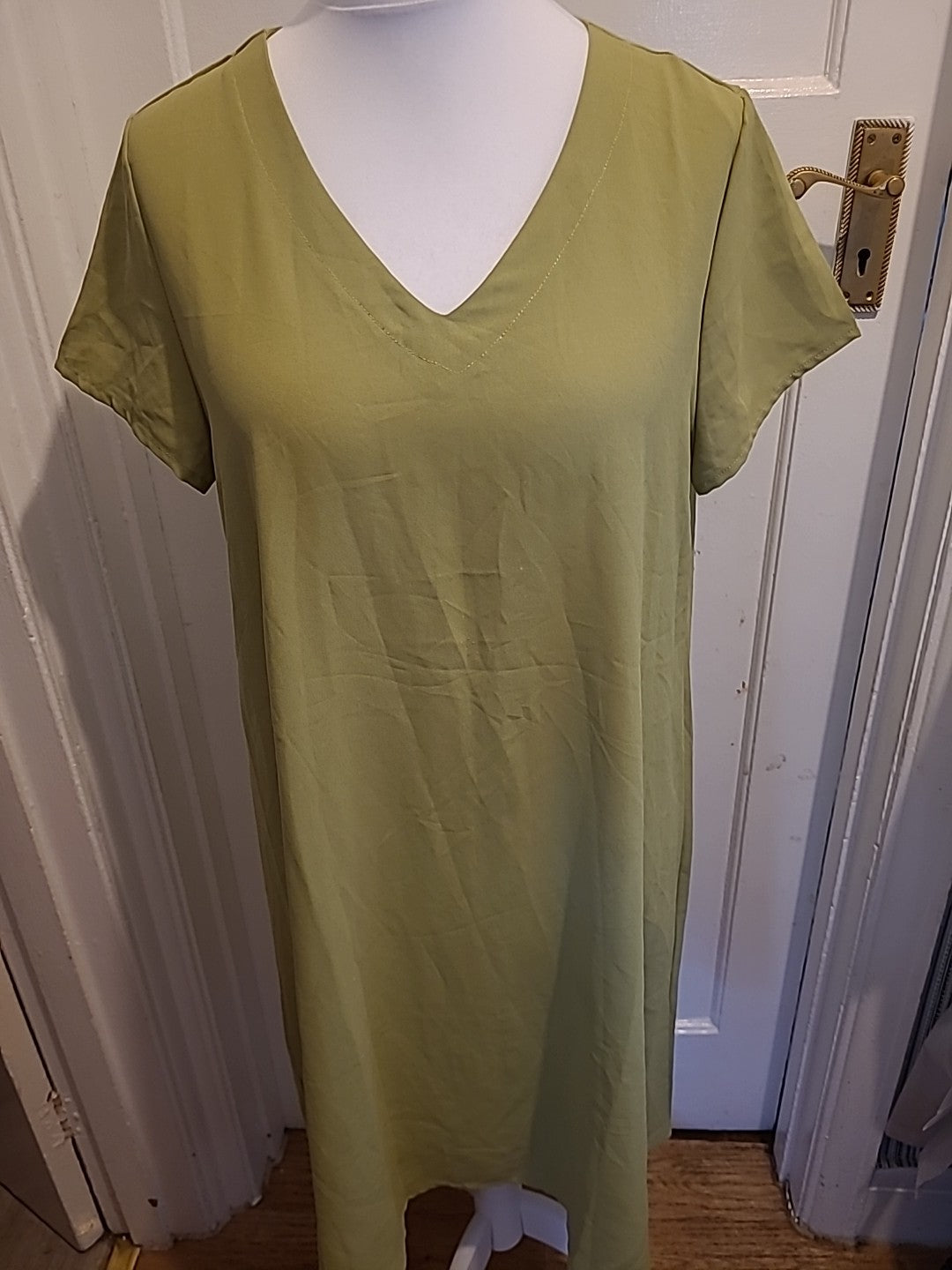 Ladies Size Large Sage V Neck Short Sleeved A-Line Dress