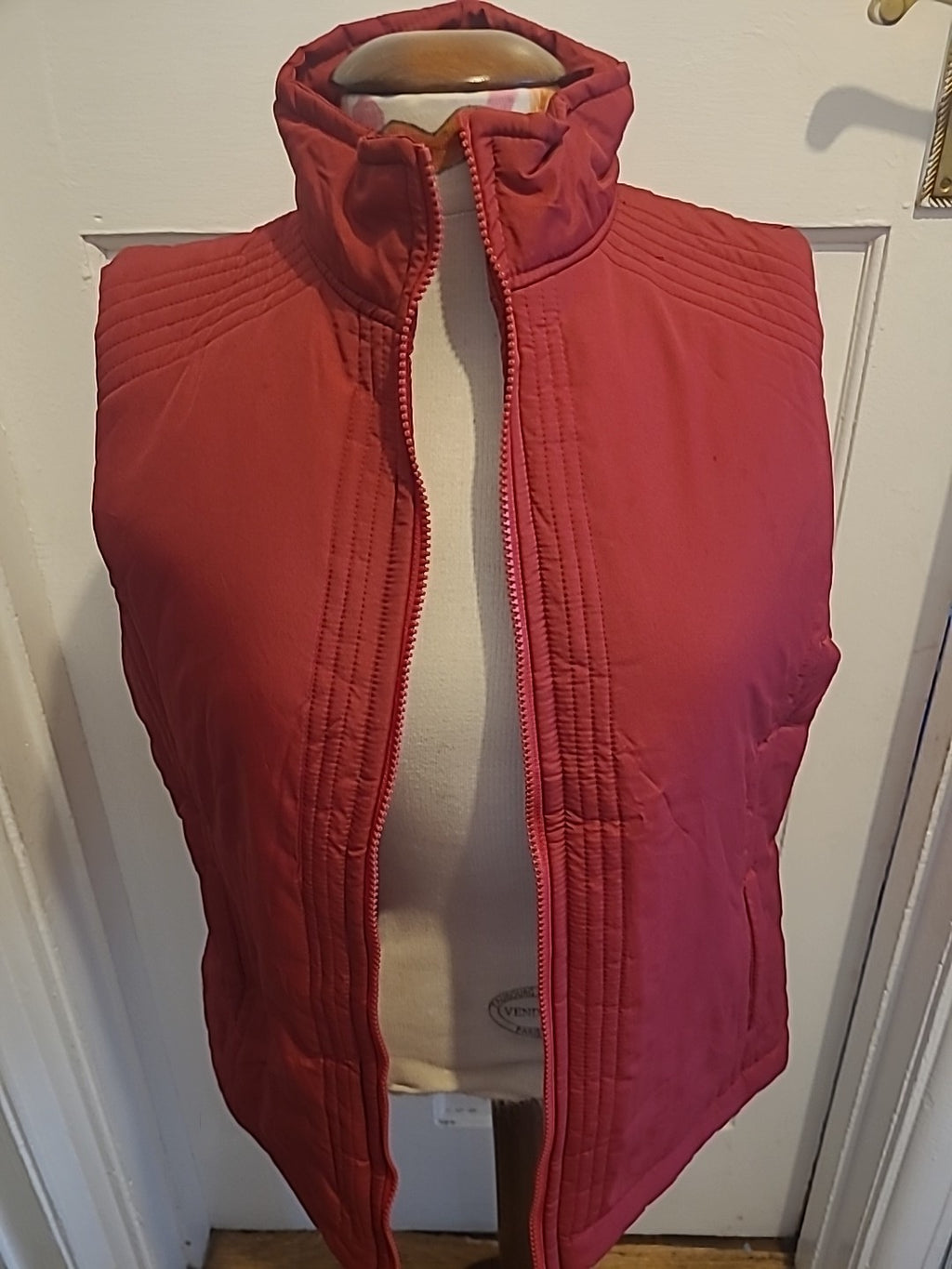 Ladies George Size 14 Red Sleeveless Zip Through Puffer Coat