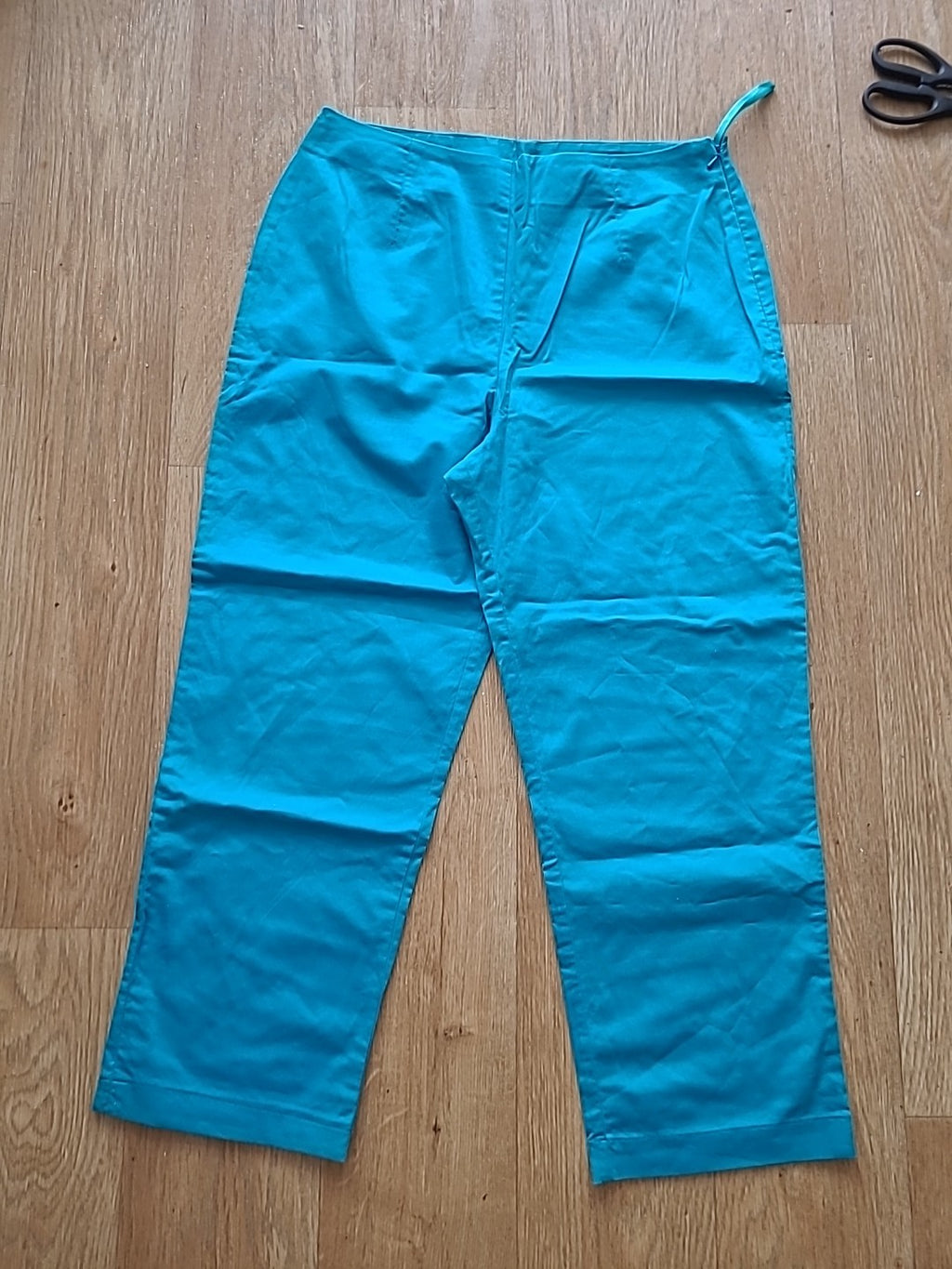 Florence&Fred Size 12 Aqua Cropped Trousers