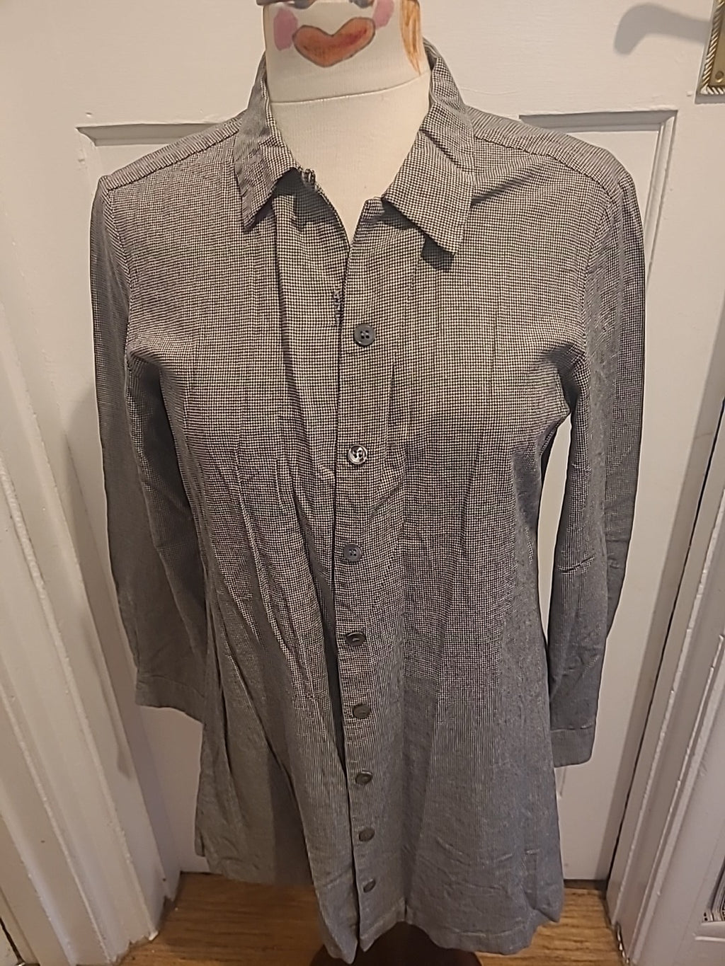 Ladies Racing Green Size 12(S) Beige/Black Long Sleeved Shirt