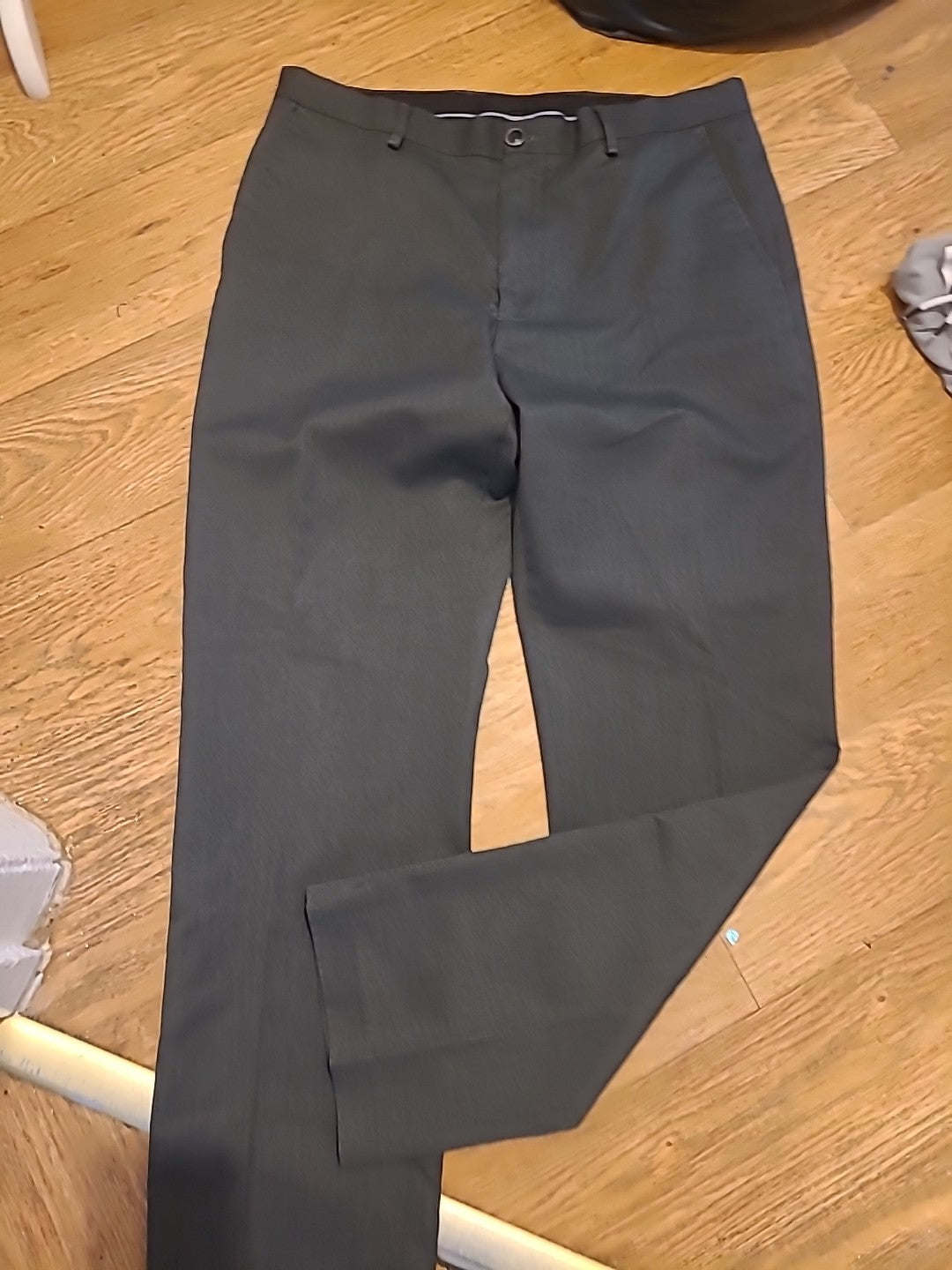 Mens Marc Anthony Size 33x32 Grey Slim Fit Trousers